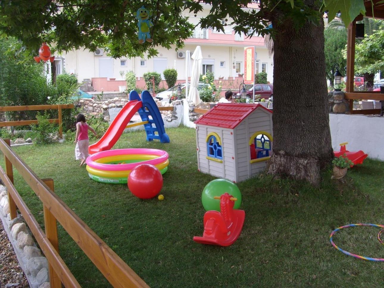 Estelle Hotel Gerakini Buitenkant foto