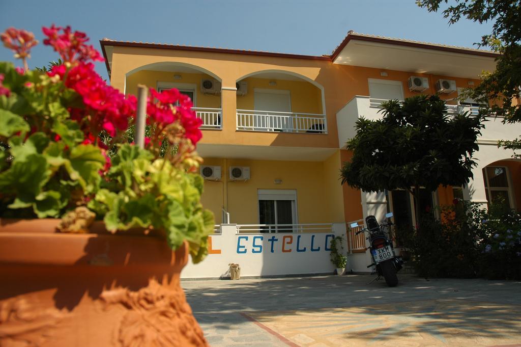 Estelle Hotel Gerakini Buitenkant foto